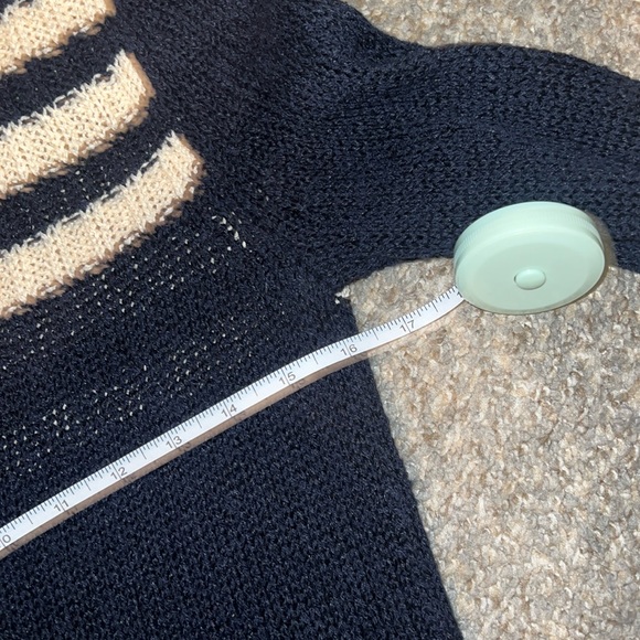 Tory Burch sweater too. Xs - Picture 10 of 13